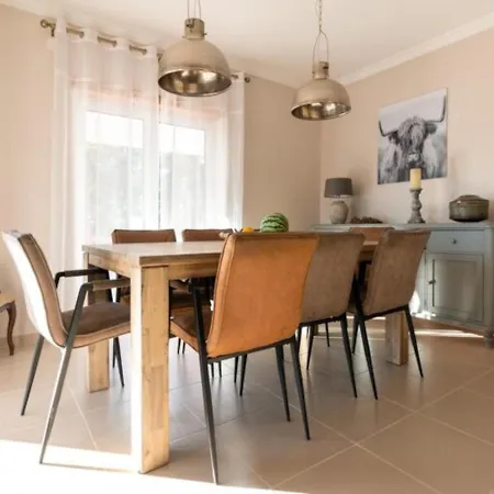 Casa Toupeira Apartment *