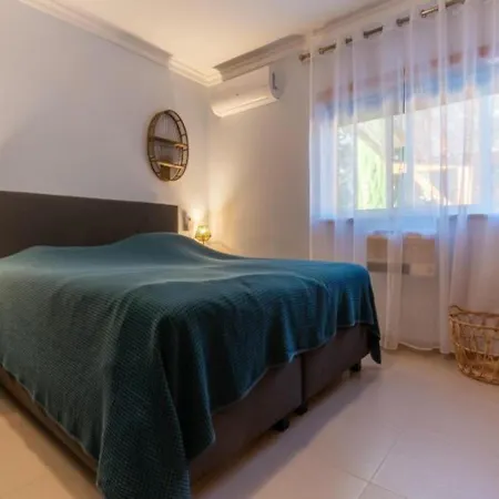 Casa Toupeira Apartment *